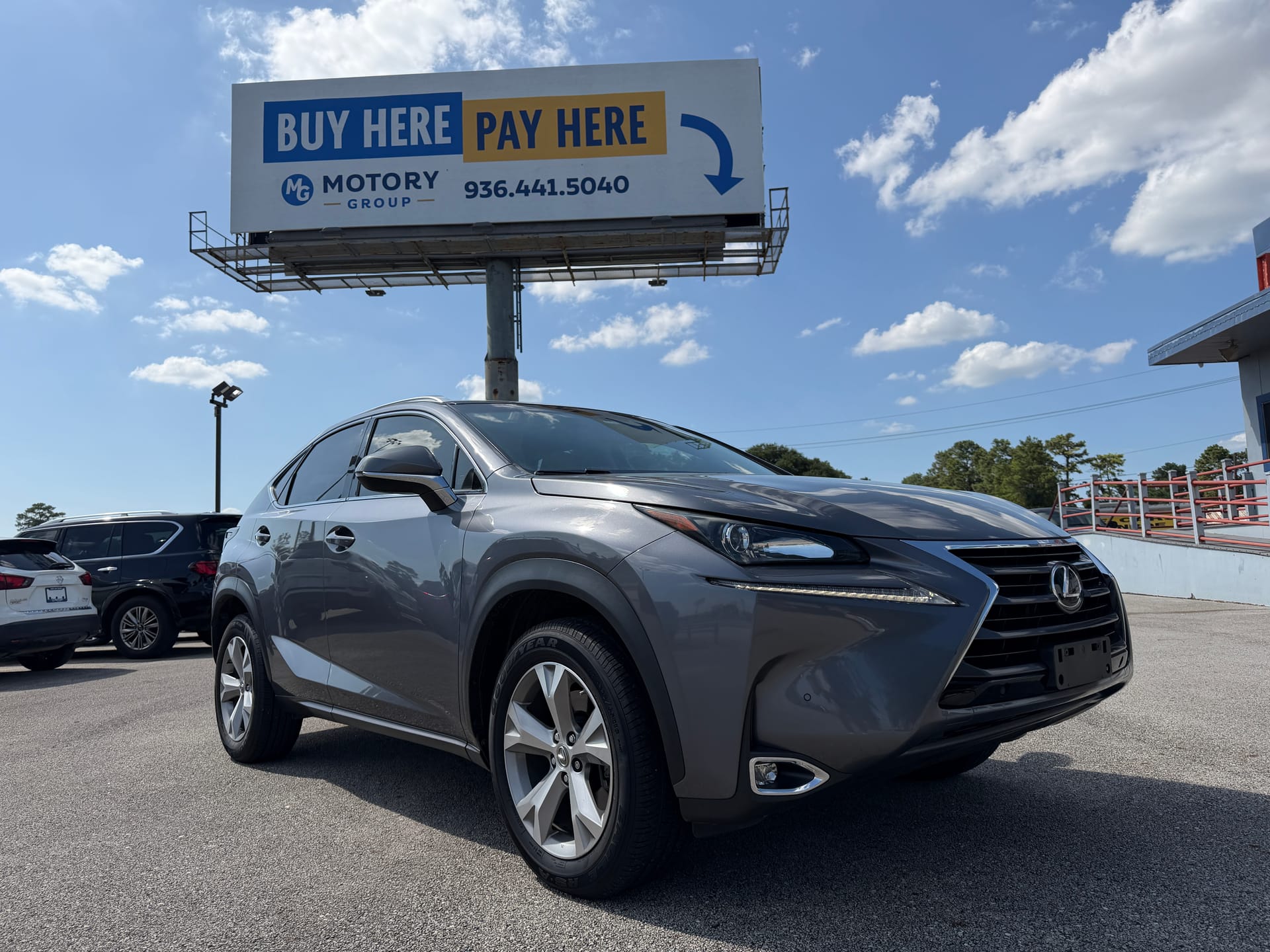 2017 LEXUS NX 200T - Gallery Image