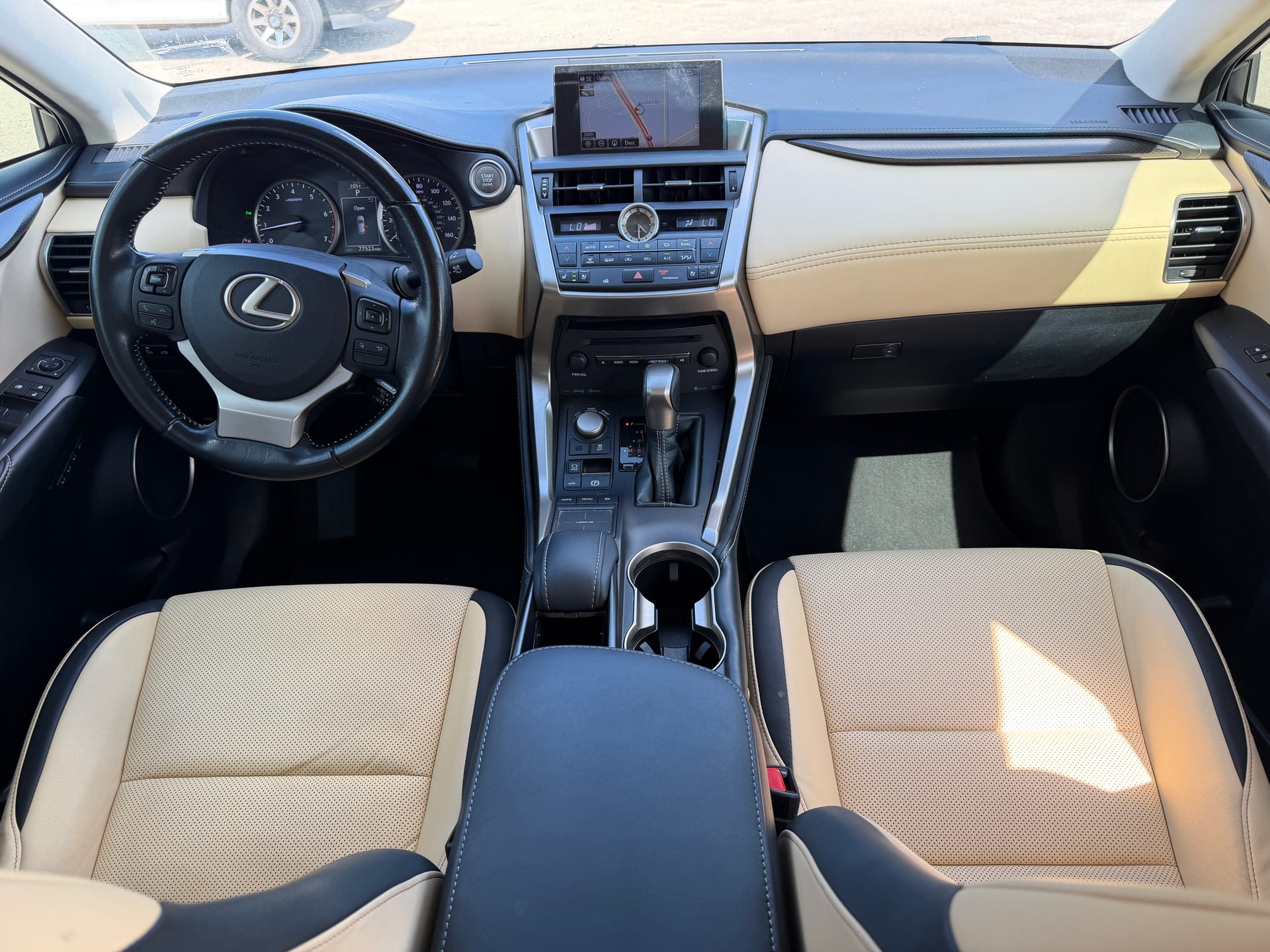 2017 LEXUS NX 200T - Gallery Image