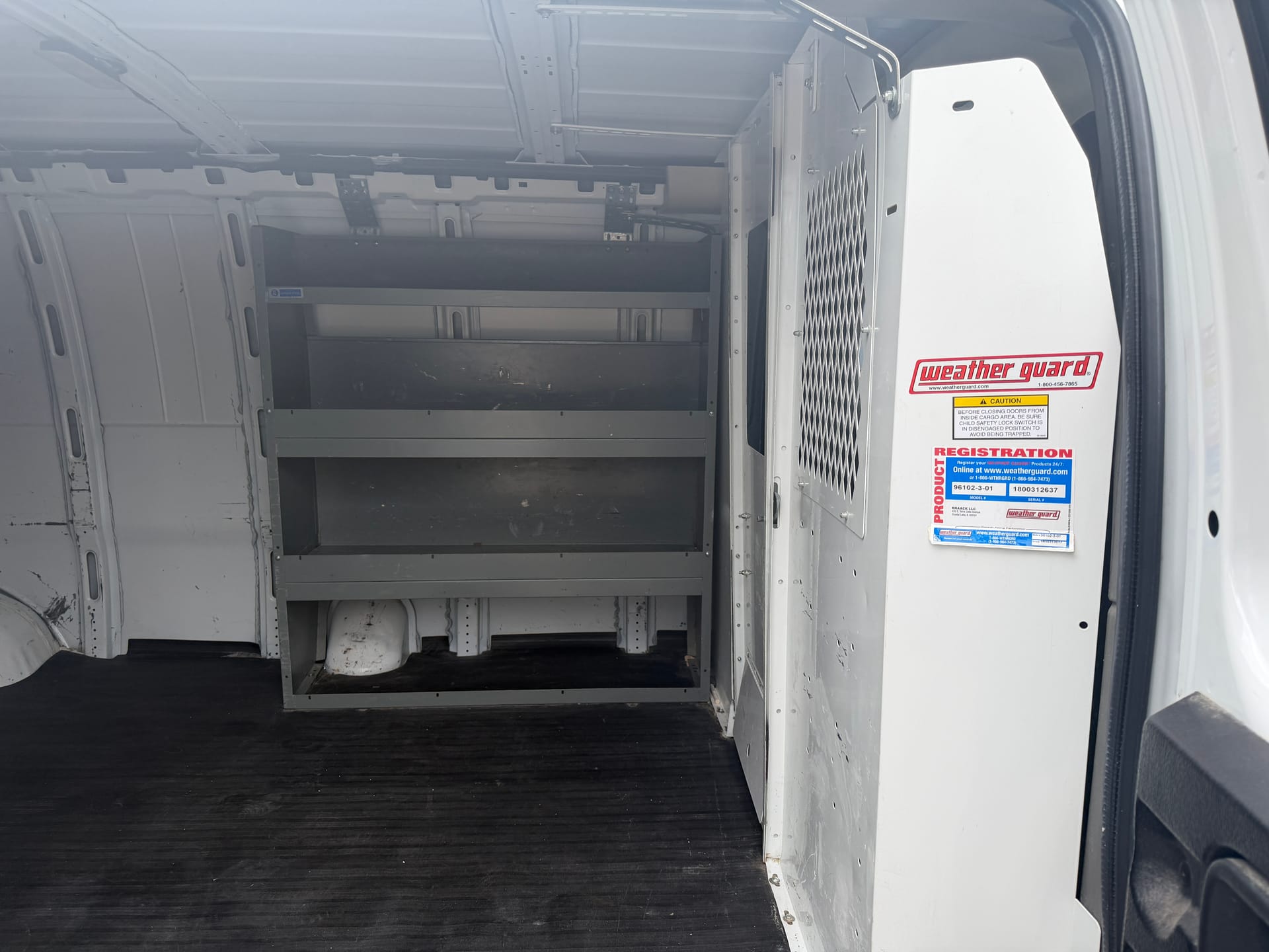 2018 CHEVROLET EXPRESS - Gallery Image