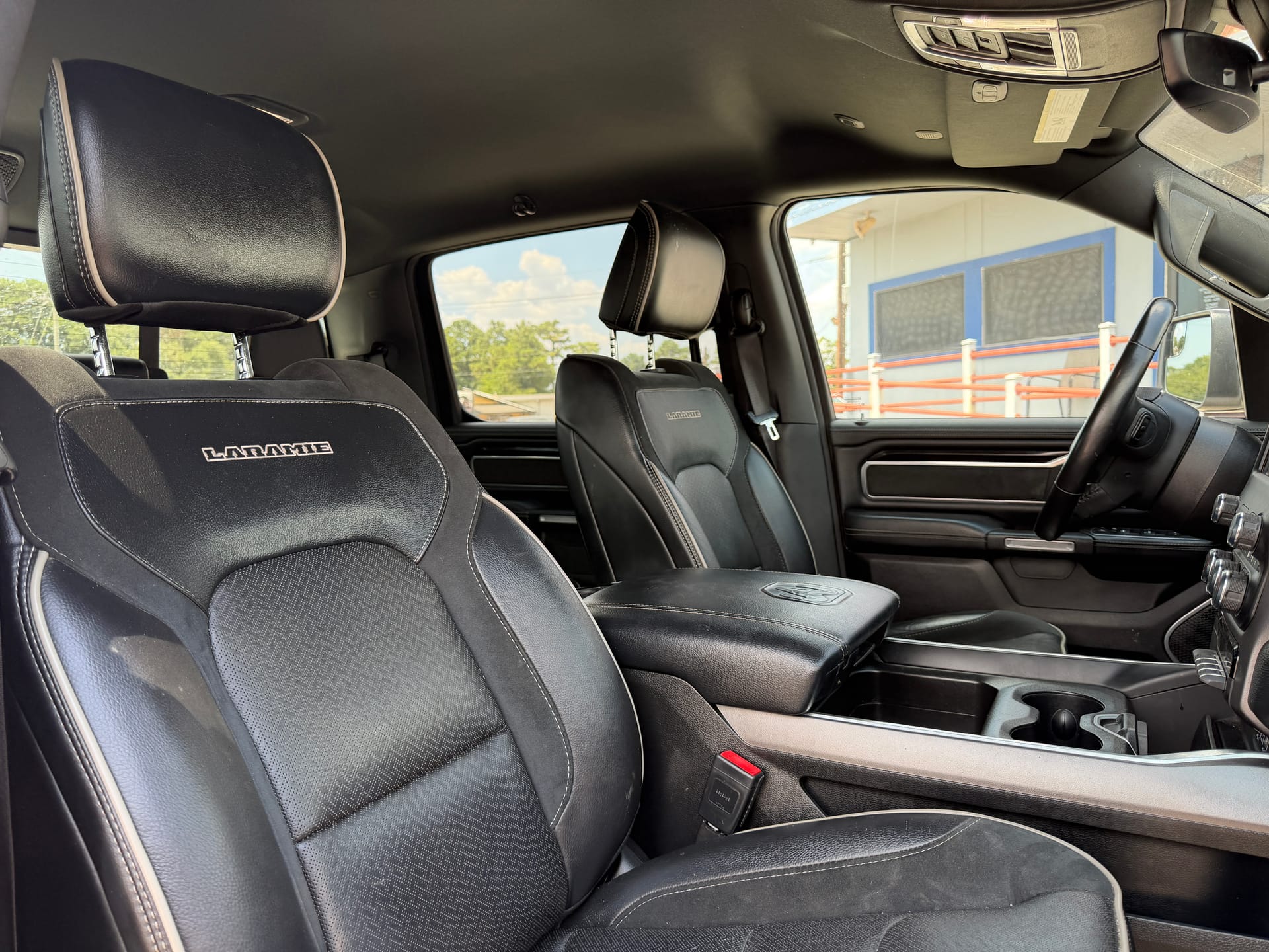 2021 RAM 1500 - Gallery Image