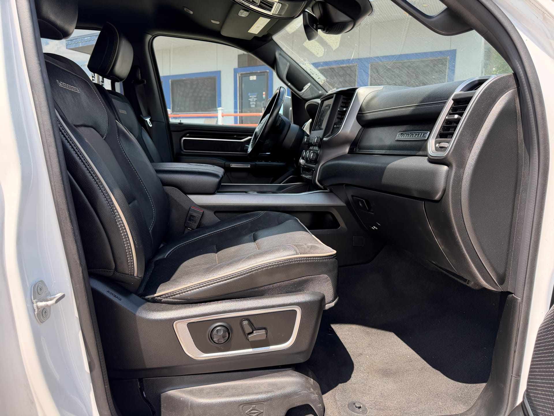 2021 RAM 1500 - Gallery Image