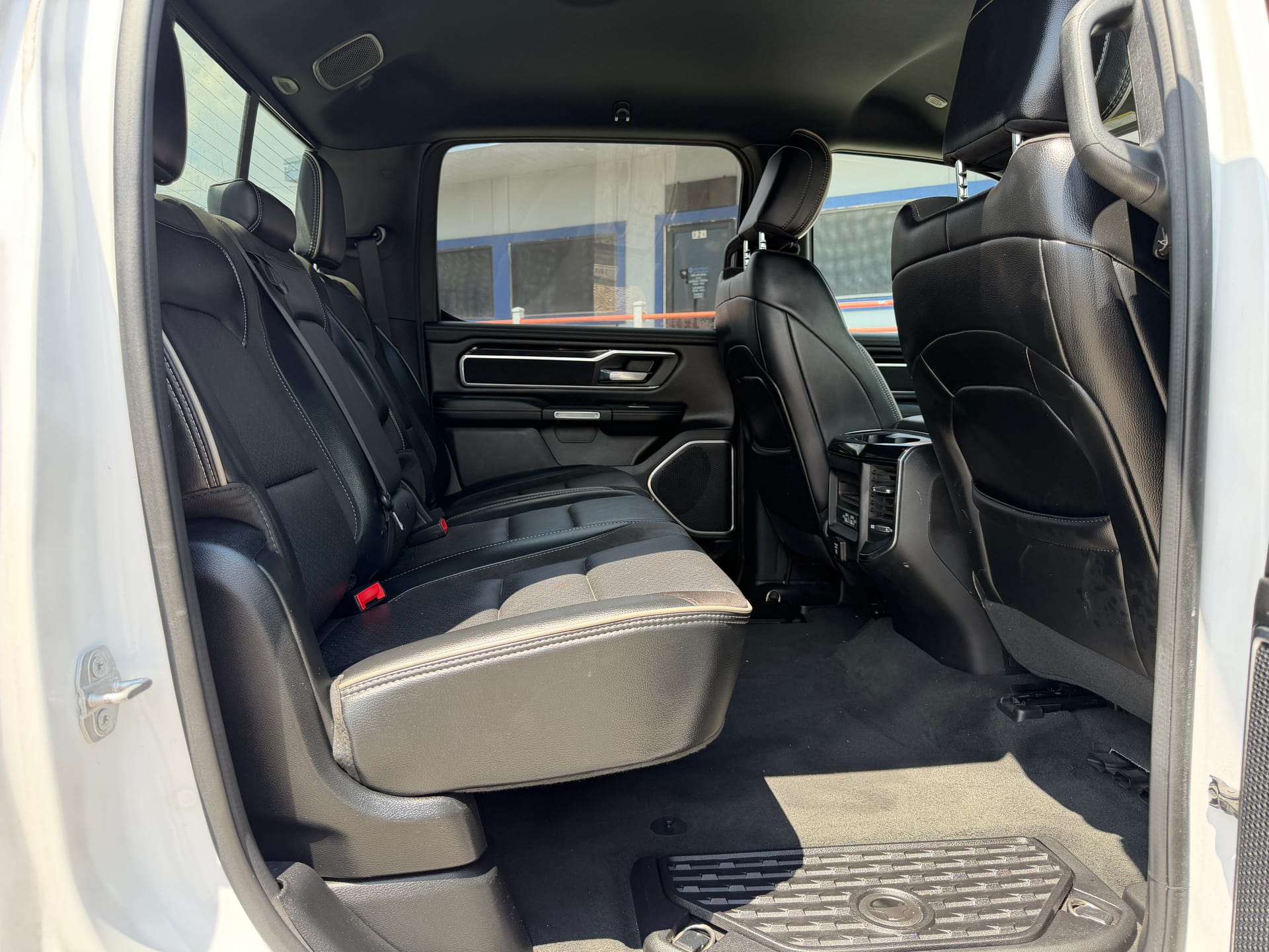 2021 RAM 1500 - Gallery Image