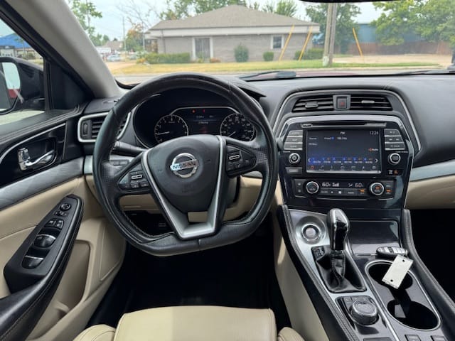 2017 NISSAN MAXIMA - Gallery Image