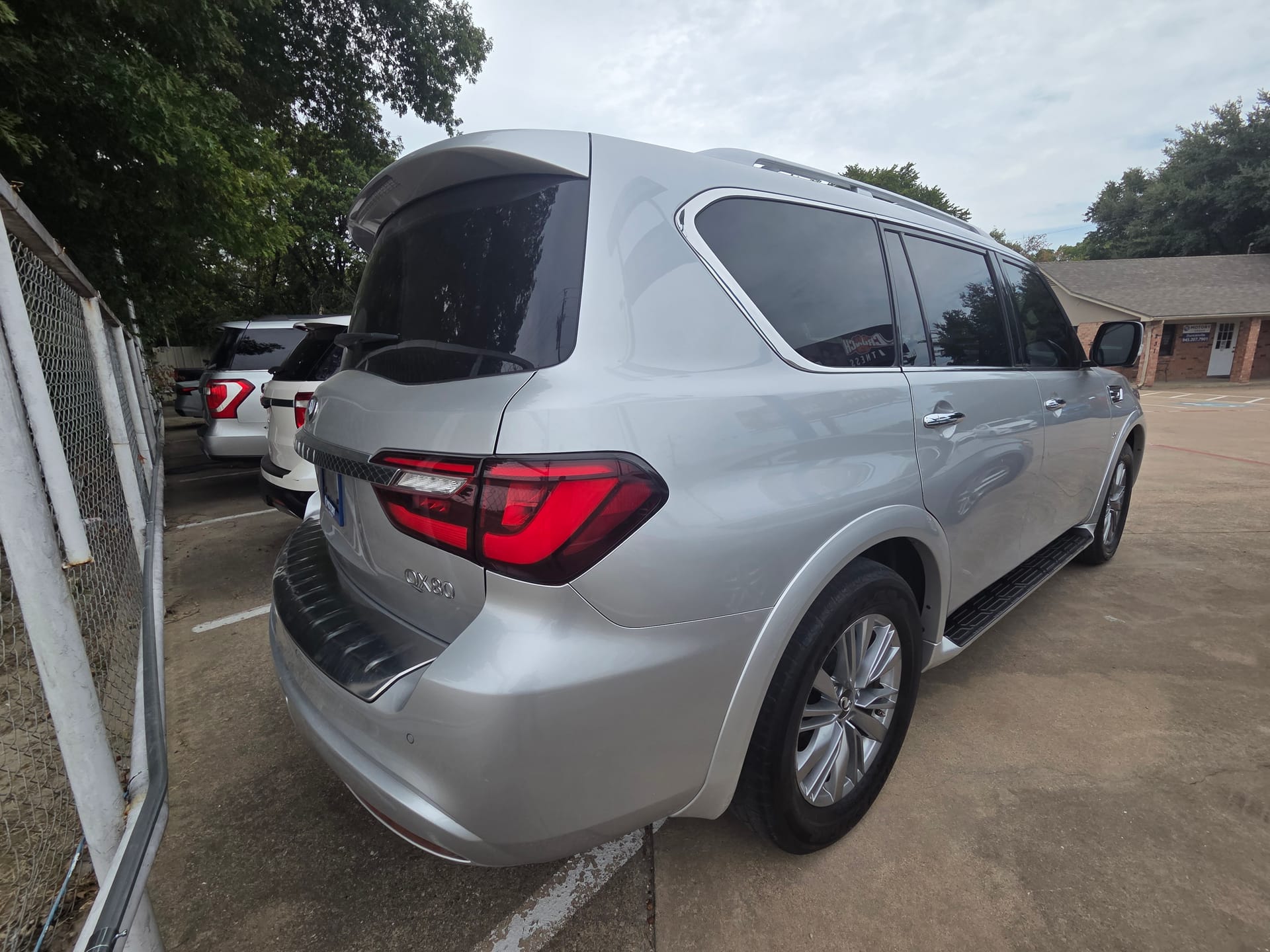 2019 INFINITI QX80 - Gallery Image
