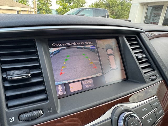 2018 INFINITI QX80 - Gallery Image