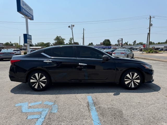2022 NISSAN ALTIMA - Gallery Image