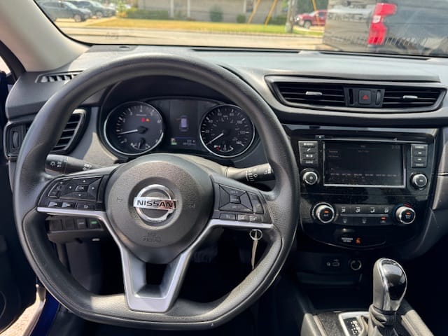 2018 NISSAN ROGUE - Gallery Image