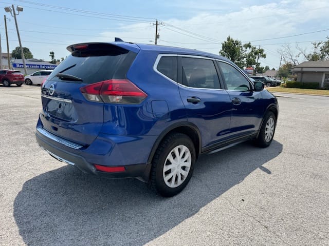 2018 NISSAN ROGUE - Gallery Image