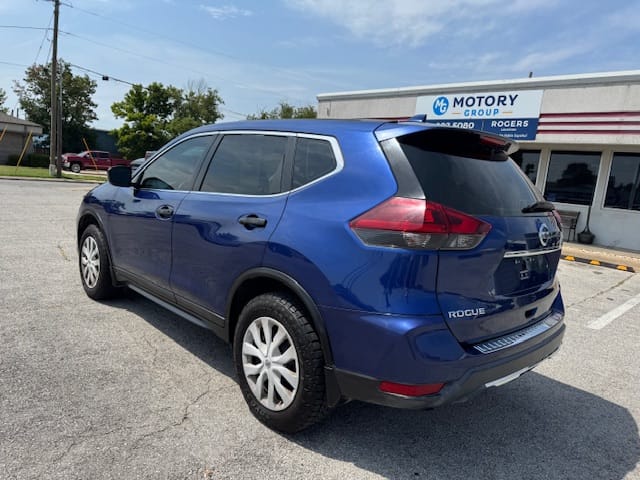 2018 NISSAN ROGUE - Gallery Image