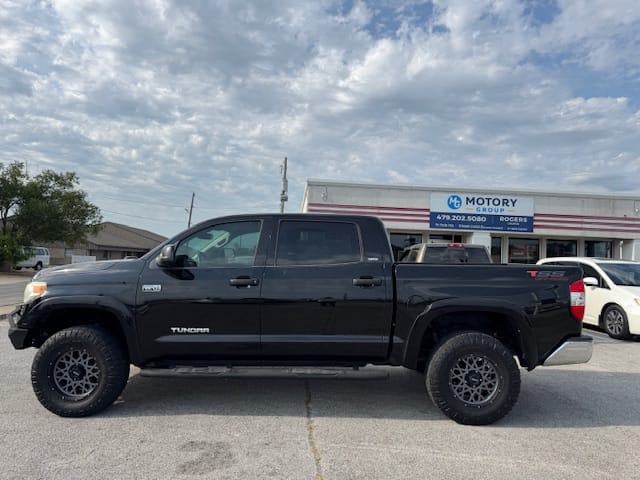 2015 TOYOTA TUNDRA - Gallery Image