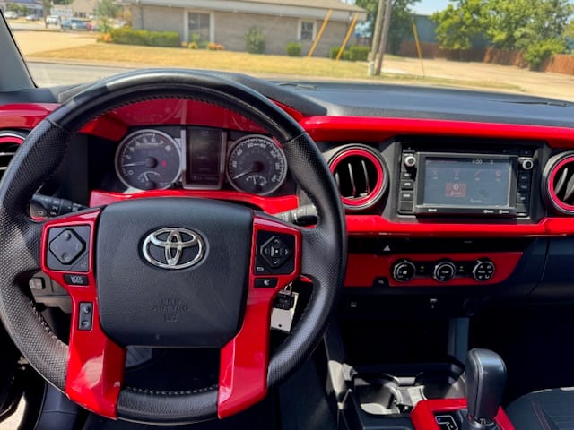 2016 TOYOTA TACOMA - Gallery Image