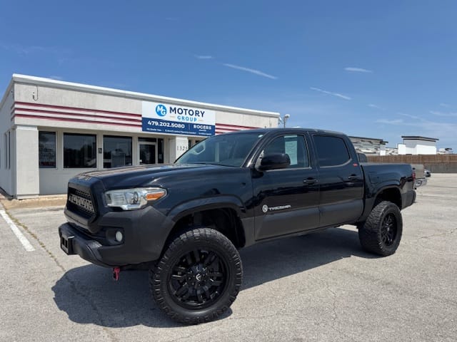 2016 TOYOTA TACOMA