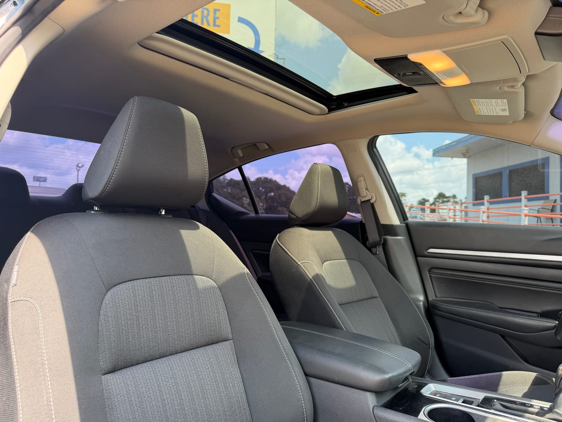 2022 NISSAN ALTIMA - Gallery Image