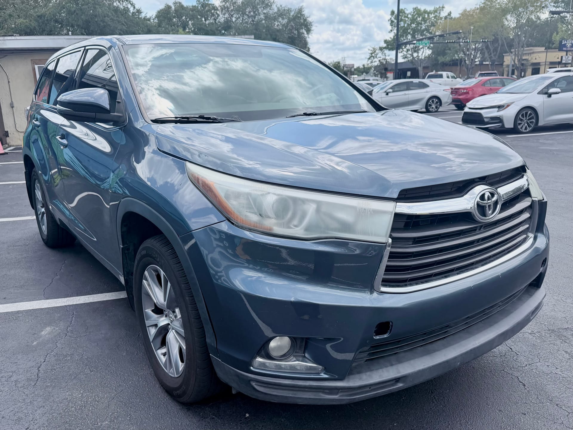 2015 TOYOTA HIGHLANDER - Gallery Image