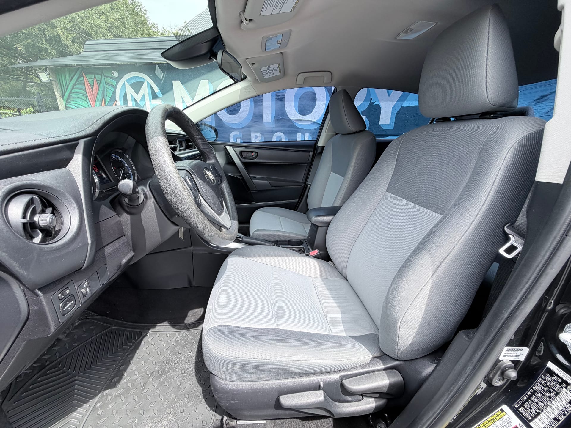 2019 TOYOTA COROLLA - Gallery Image