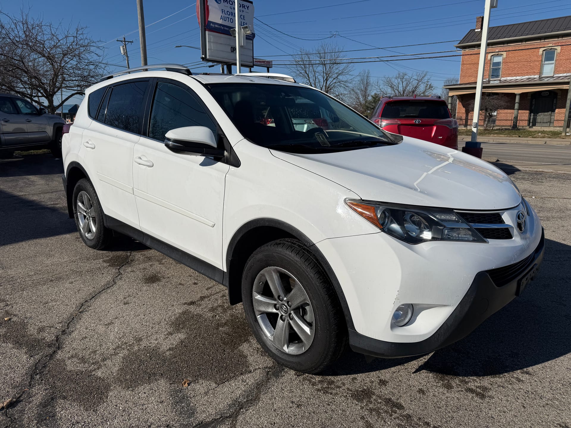 2015 TOYOTA RAV4 - Gallery Image