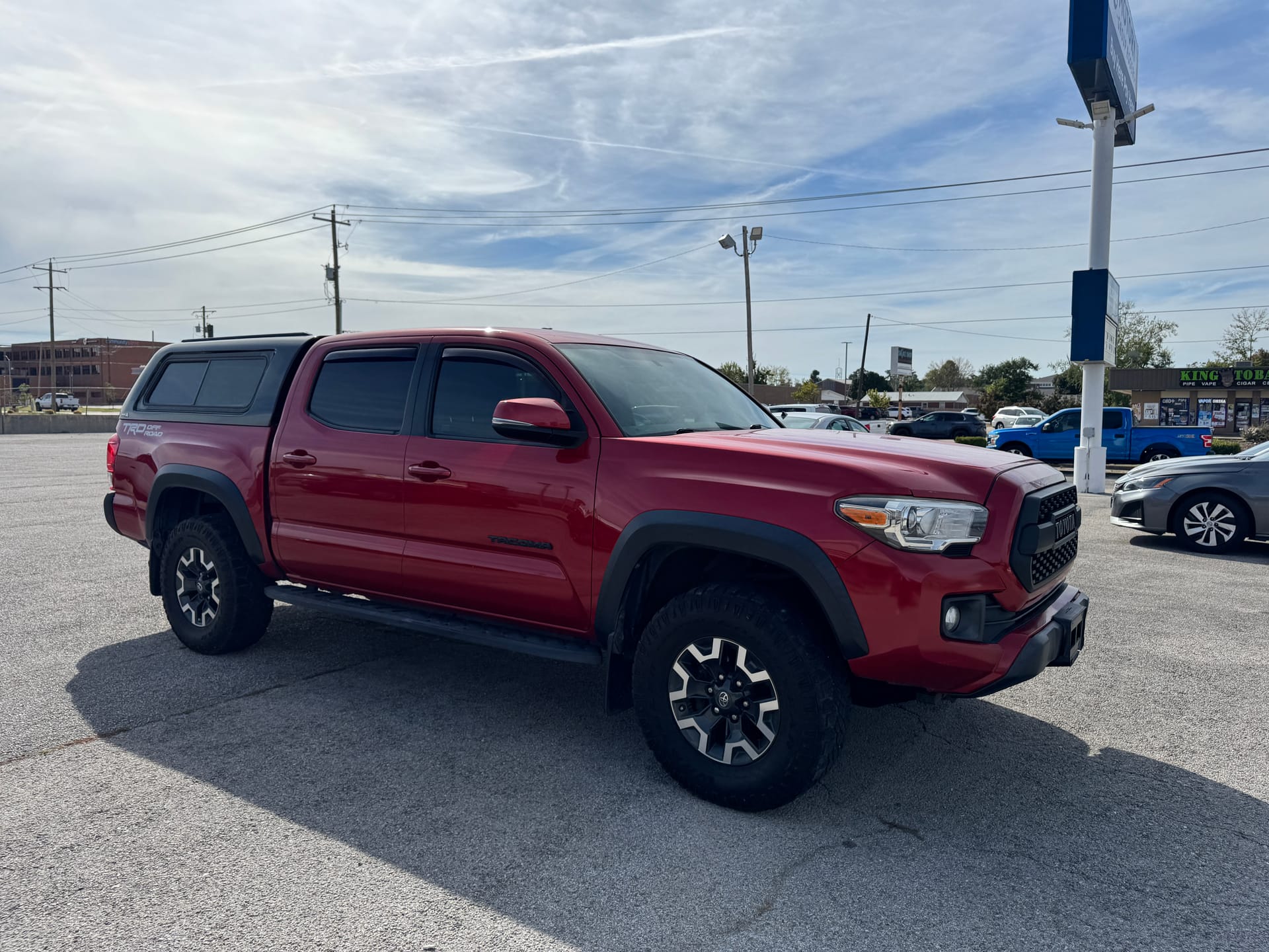 2017 TOYOTA TACOMA - Gallery Image