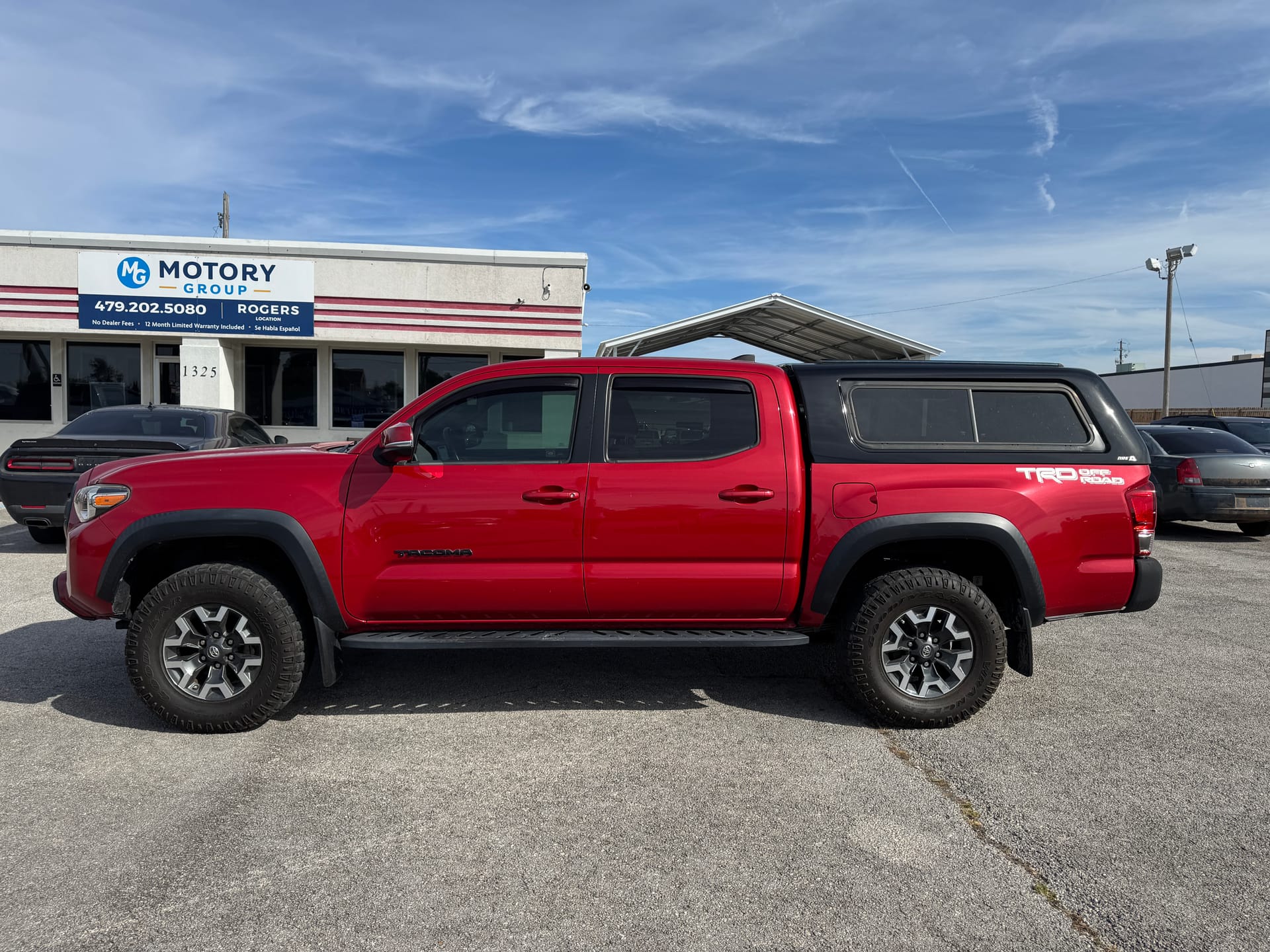 2017 TOYOTA TACOMA - Gallery Image