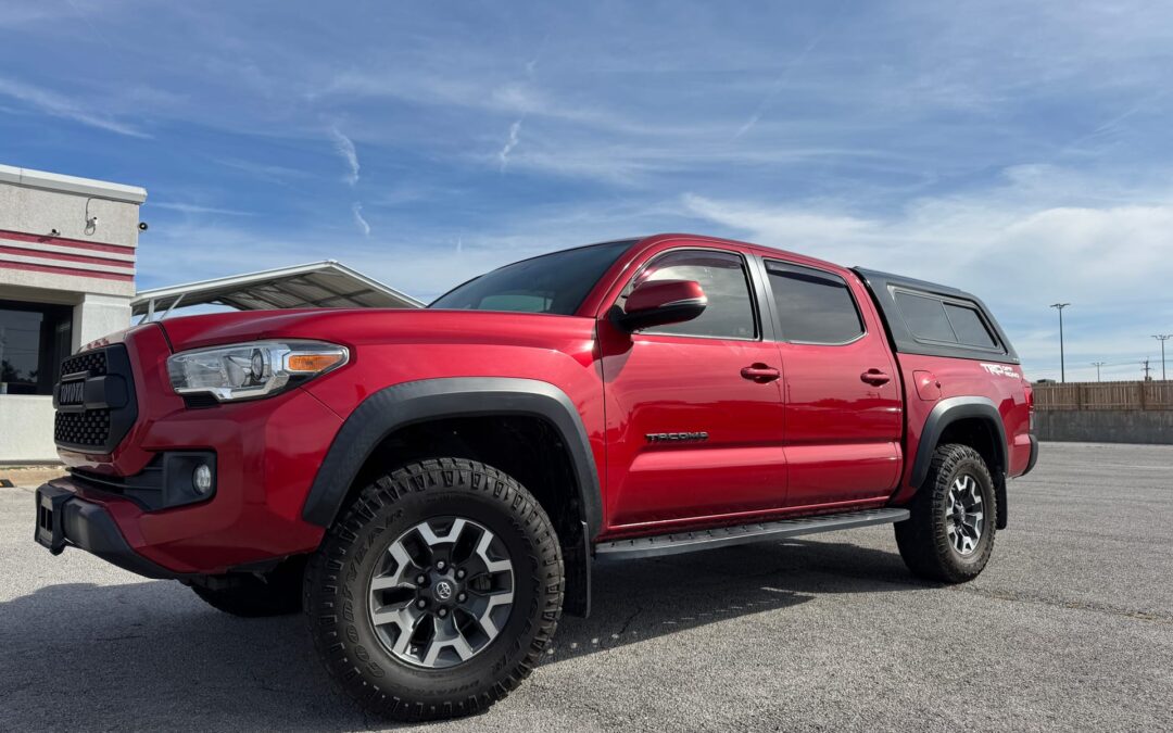 TOYOTA TACOMA 2017