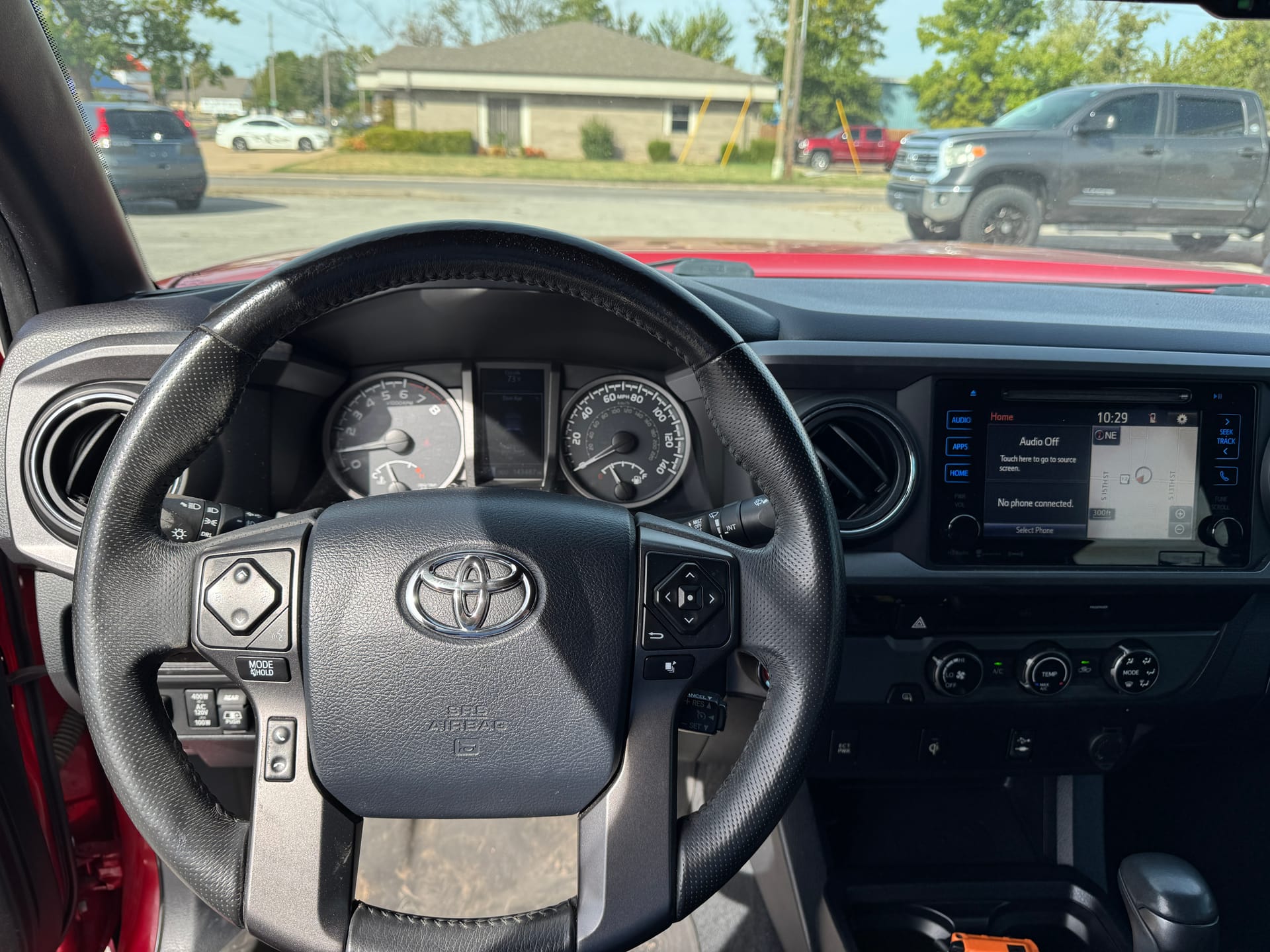 2017 TOYOTA TACOMA - Gallery Image