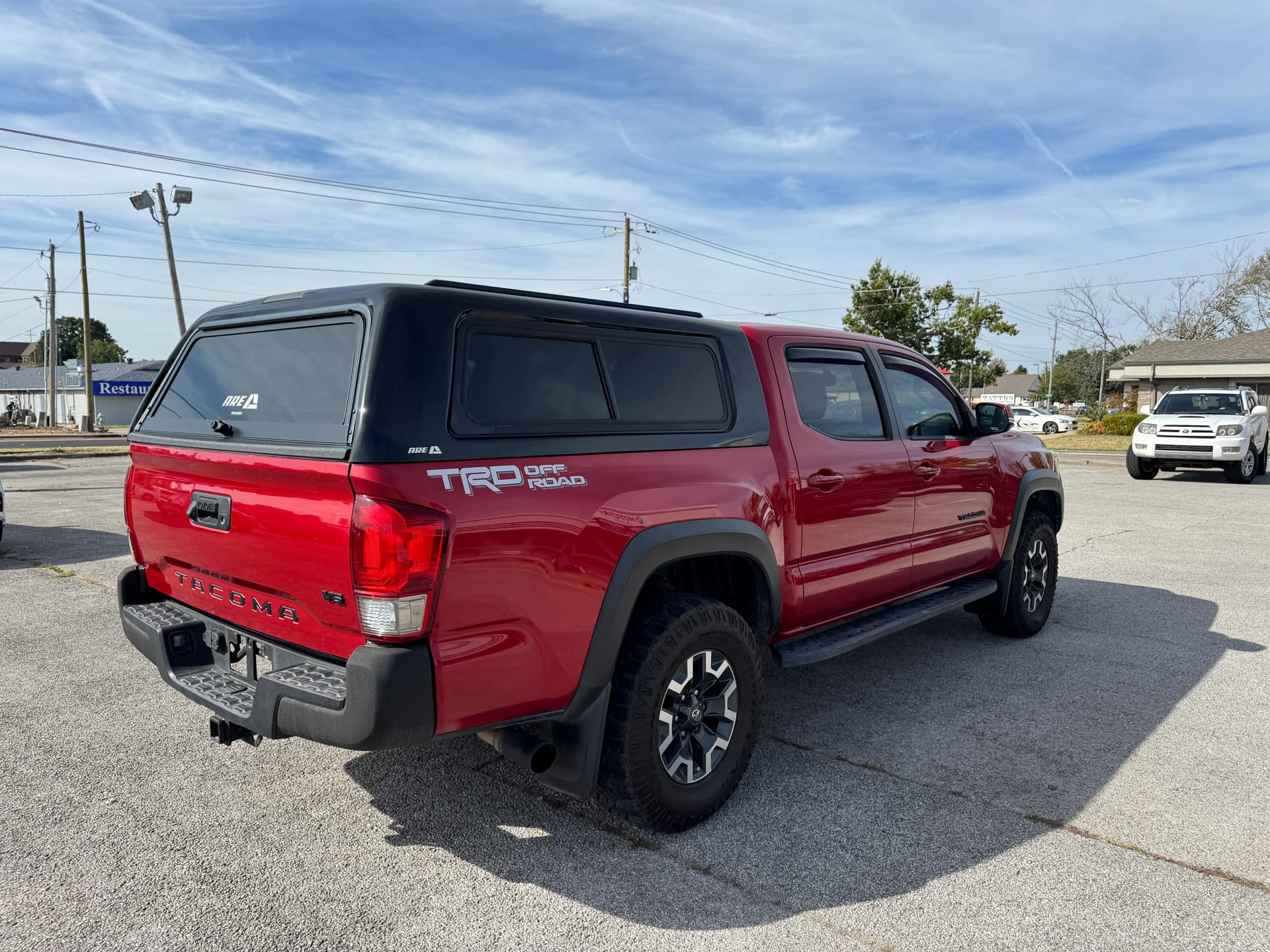 2017 TOYOTA TACOMA - Gallery Image