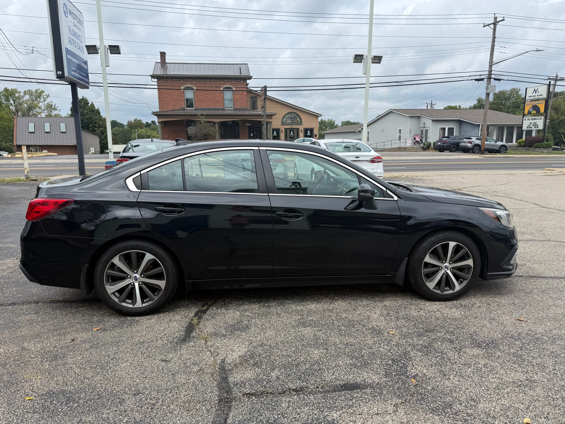 2018 SUBARU LEGACY - Gallery Image