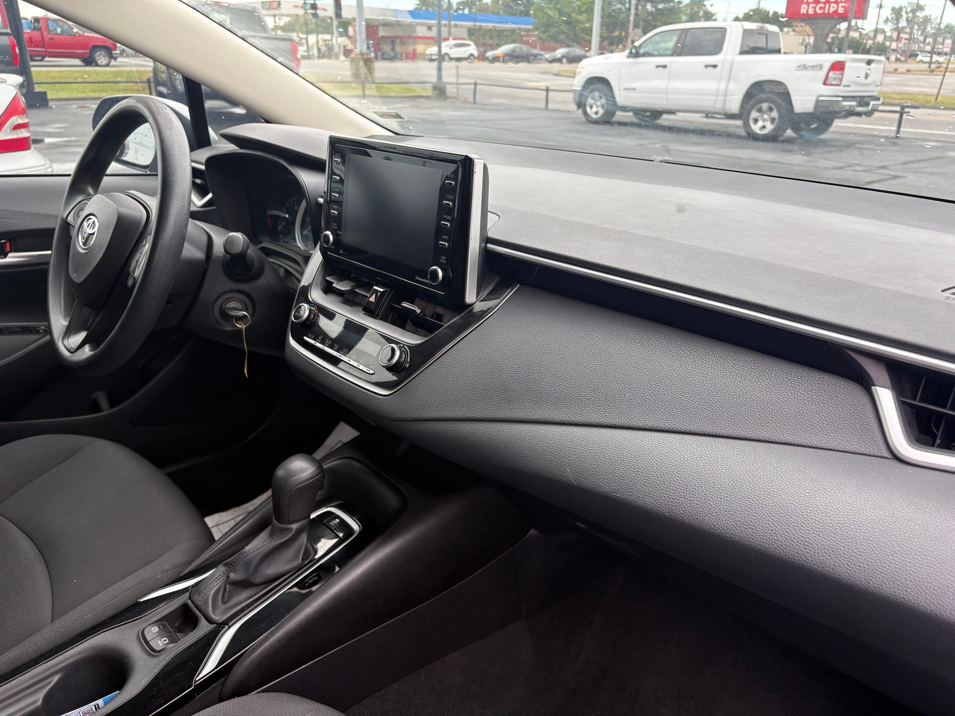 2021 TOYOTA COROLLA - Gallery Image