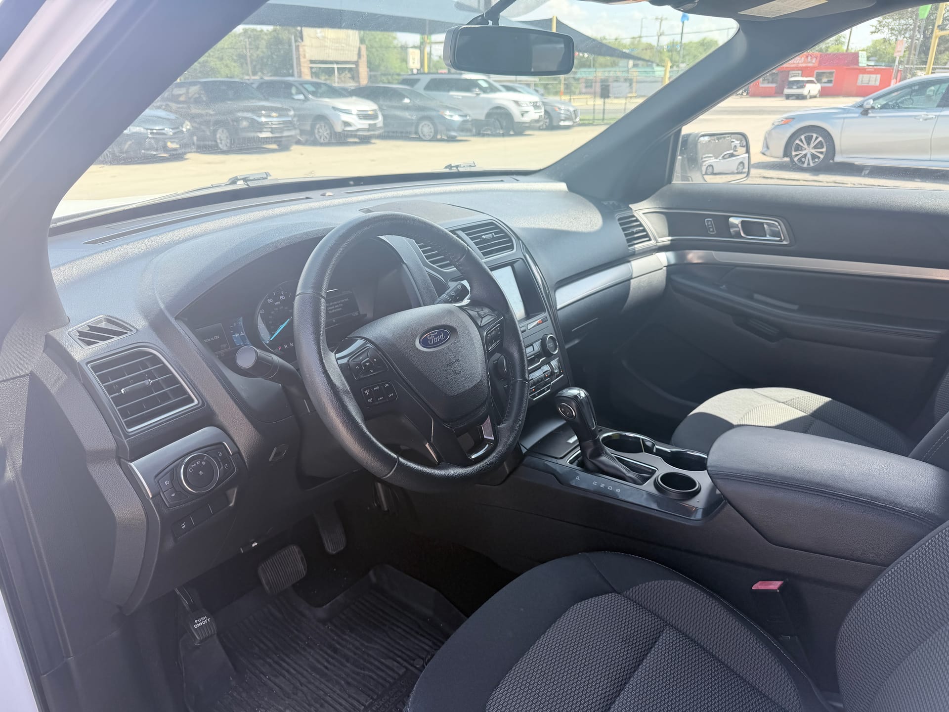 2018 FORD EXPLORER - Gallery Image