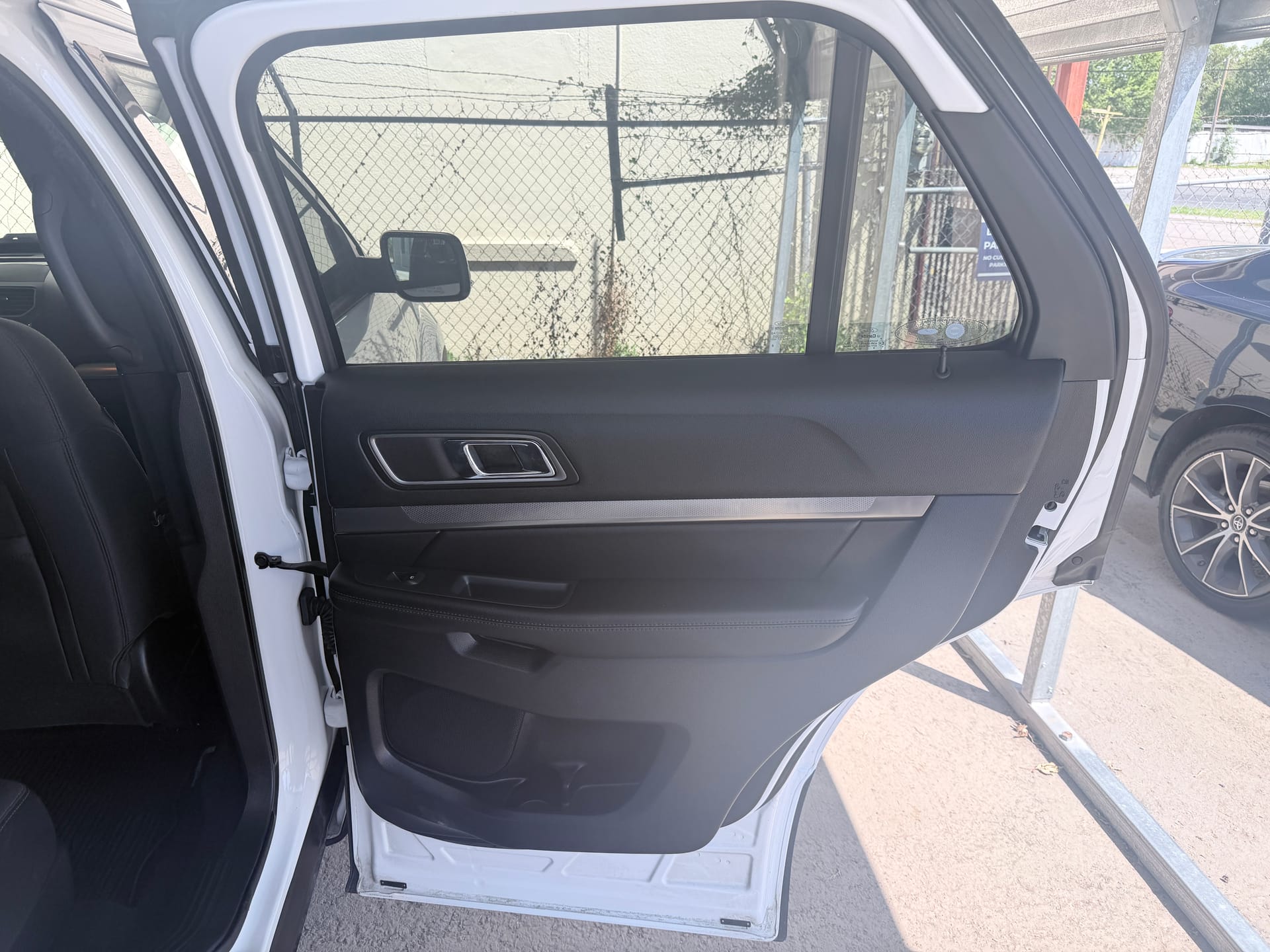 2018 FORD EXPLORER - Gallery Image