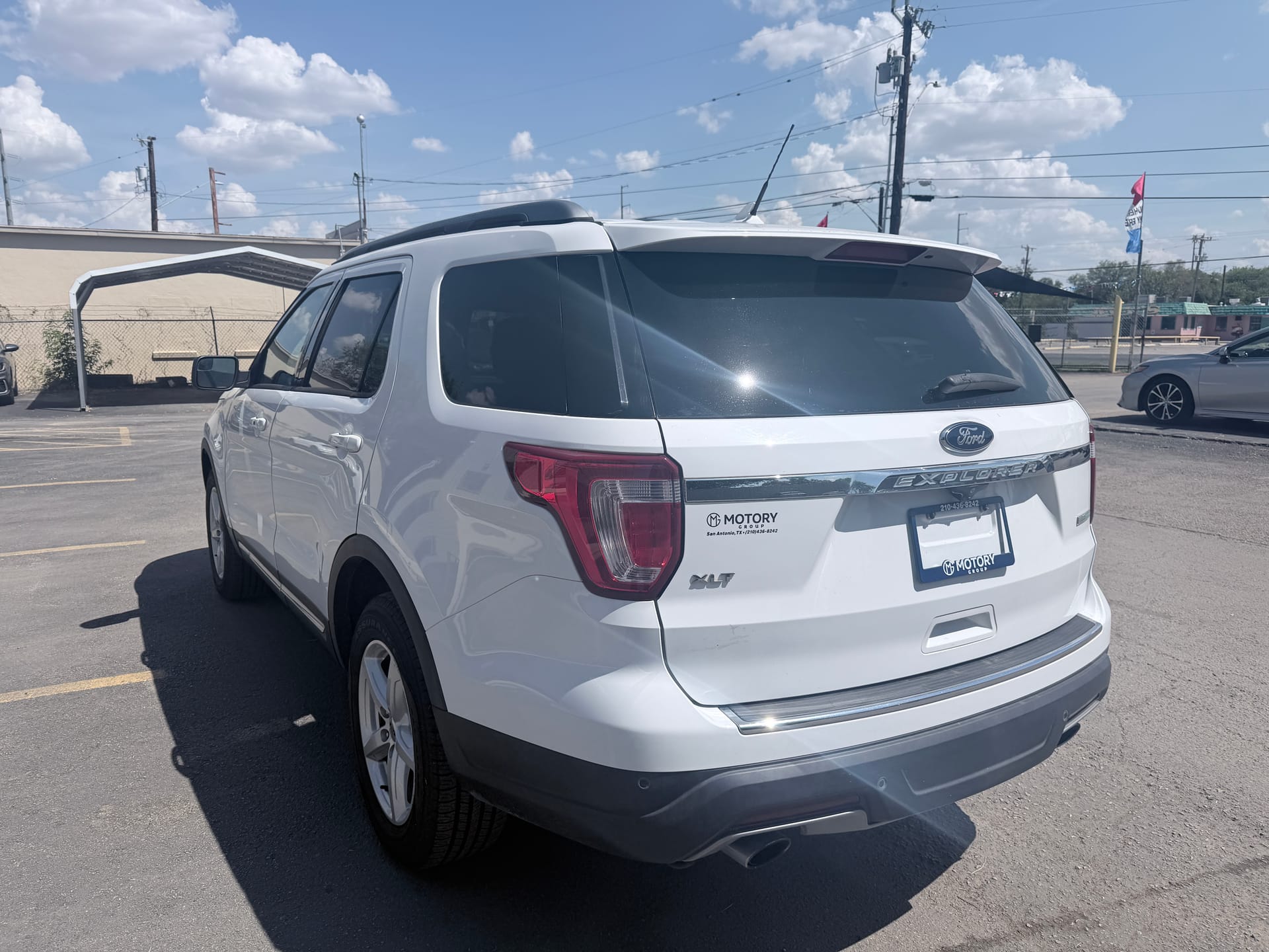 2018 FORD EXPLORER - Gallery Image