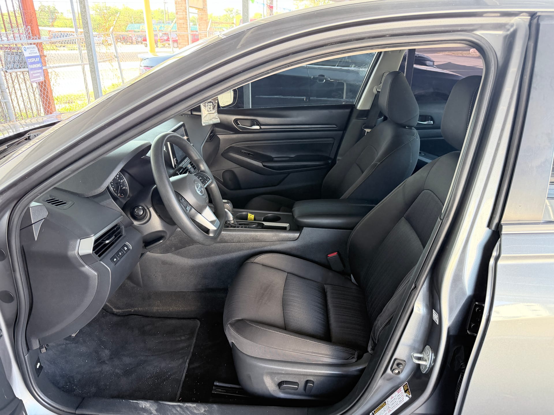 2020 NISSAN ALTIMA - Gallery Image