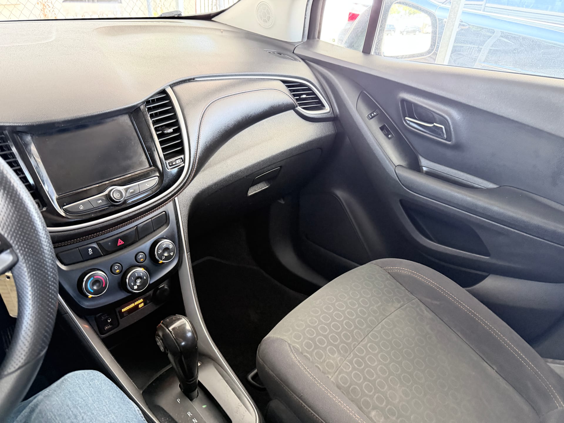2020 CHEVROLET TRAX - Gallery Image