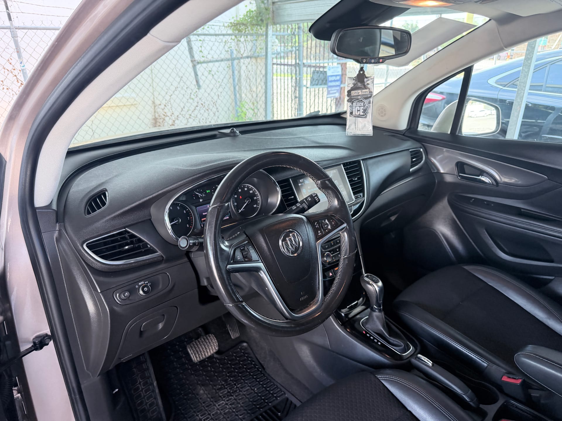 2019 BUICK ENCORE - Gallery Image