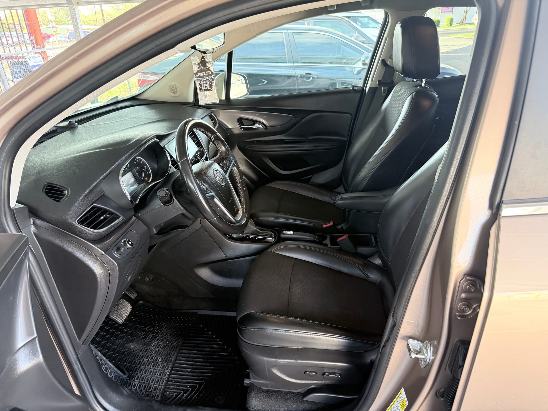 2019 BUICK ENCORE - Gallery Image