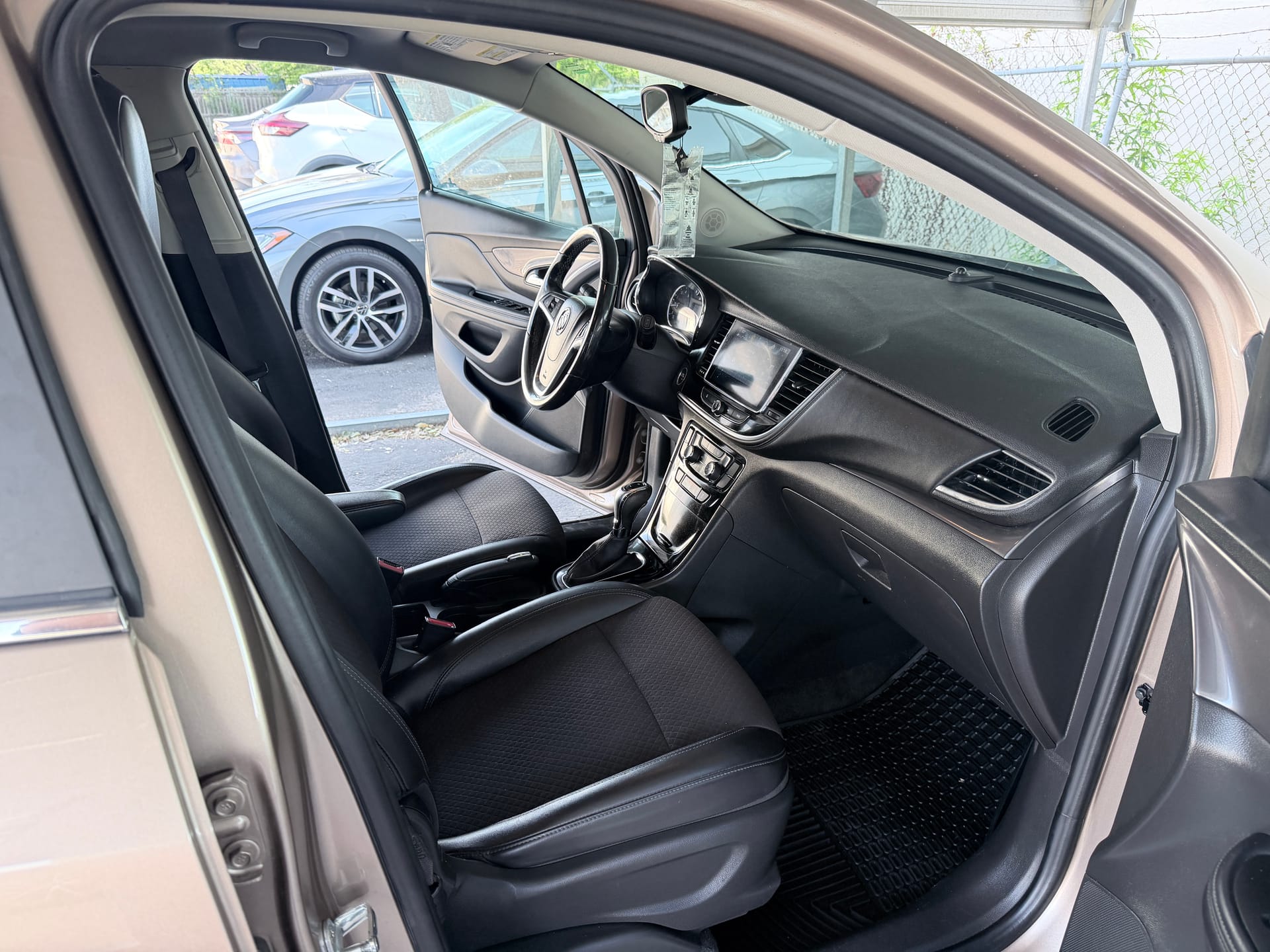 2019 BUICK ENCORE - Gallery Image