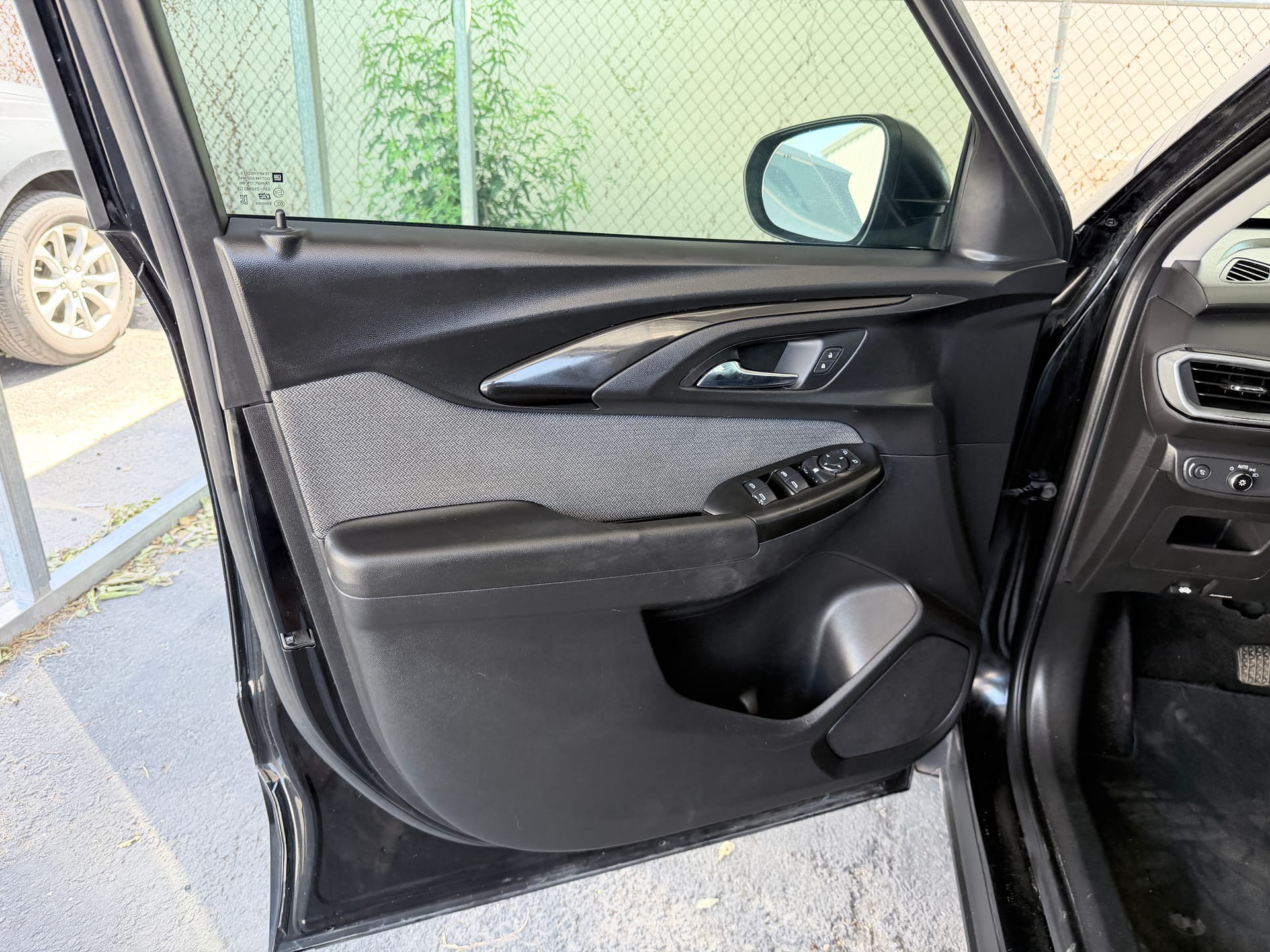 2021 CHEVROLET TRAILBLAZER - Gallery Image