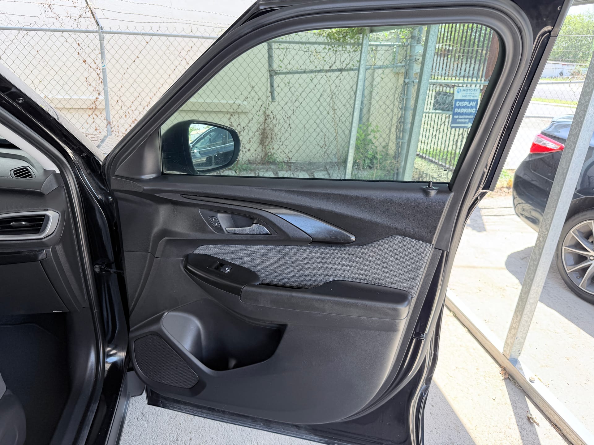 2021 CHEVROLET TRAILBLAZER - Gallery Image