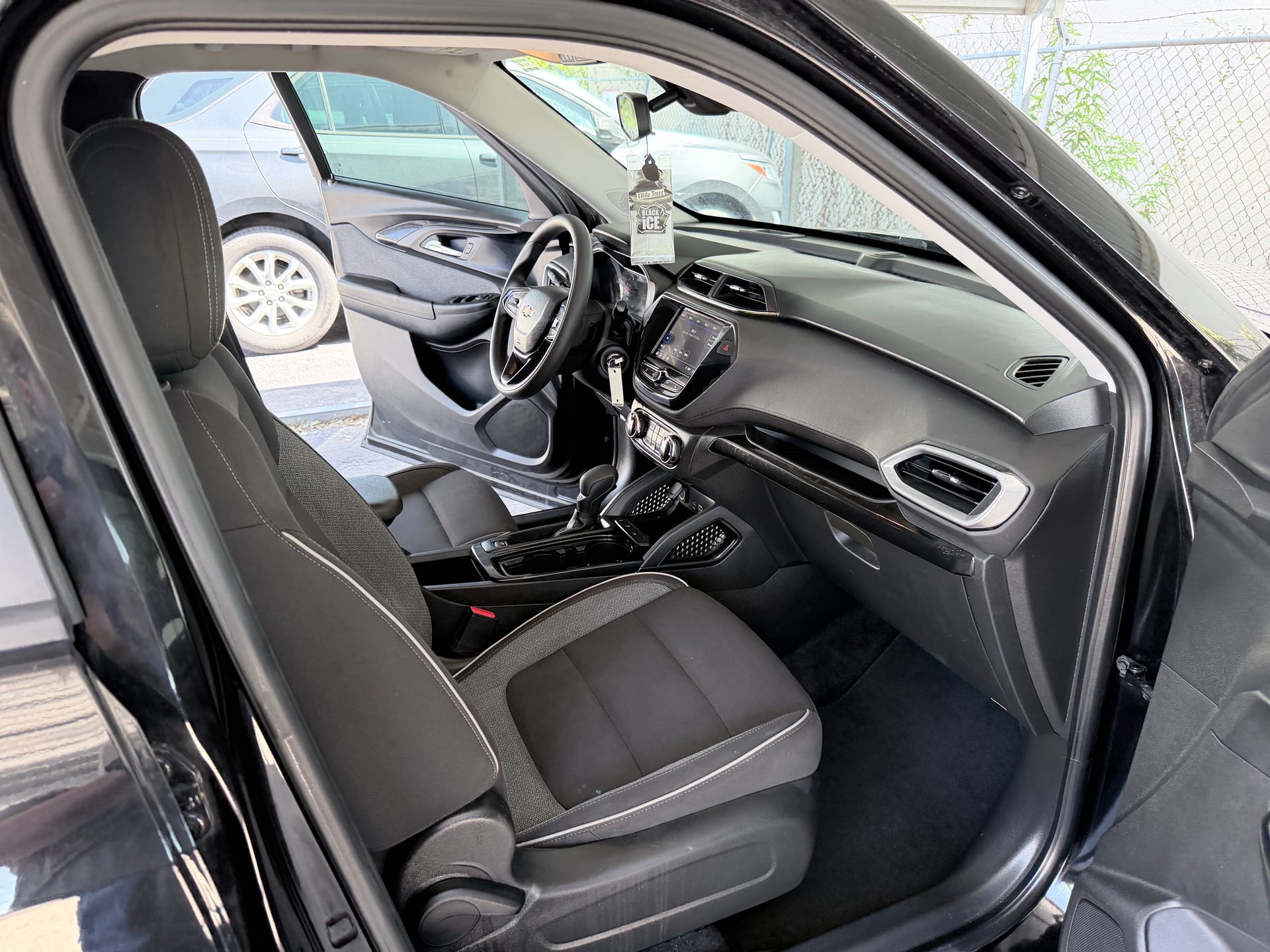 2021 CHEVROLET TRAILBLAZER - Gallery Image