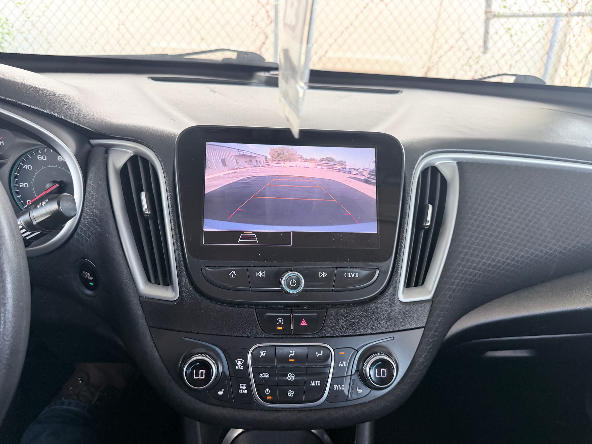 2022 CHEVROLET MALIBU - Gallery Image