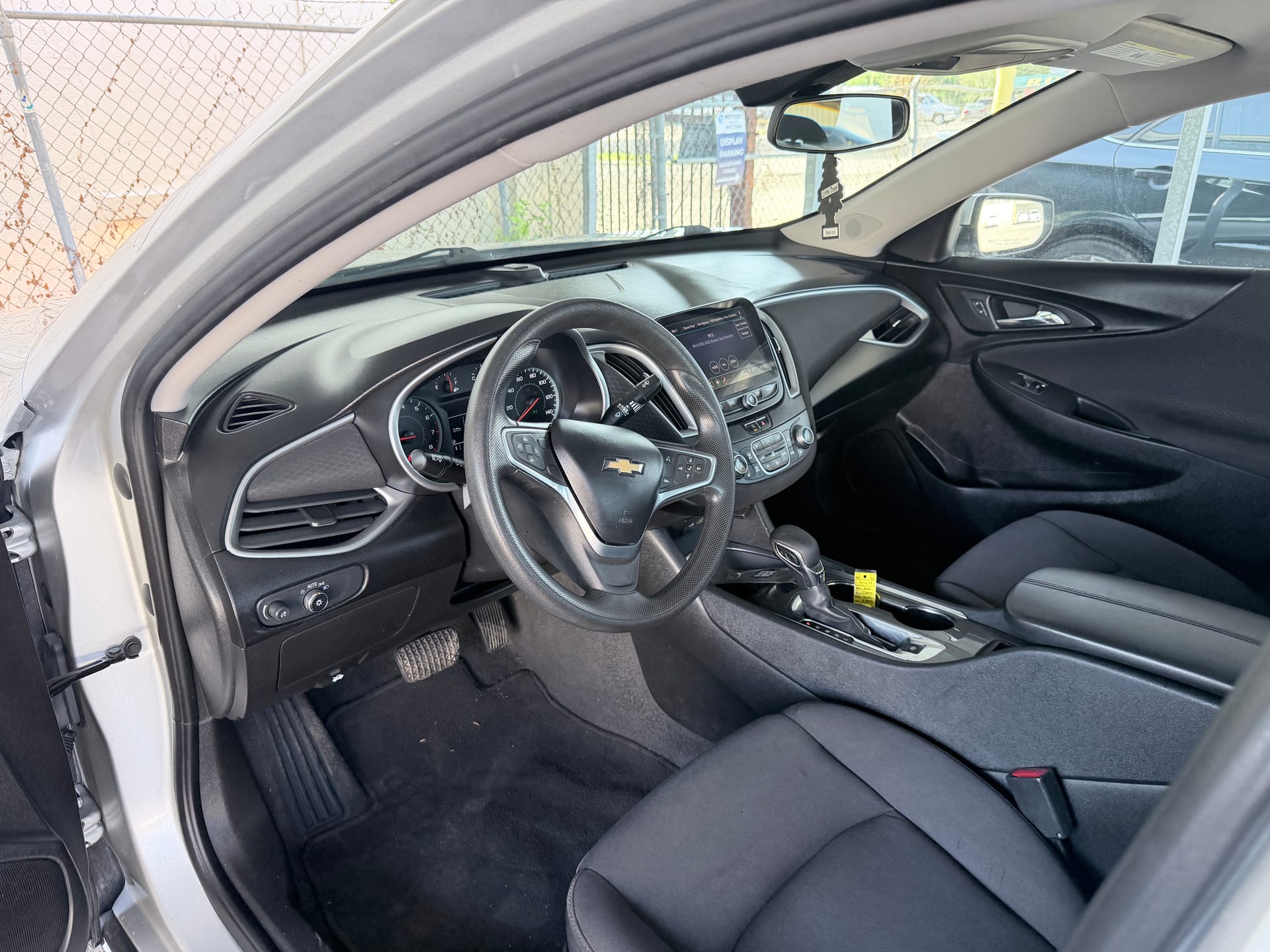2022 CHEVROLET MALIBU - Gallery Image