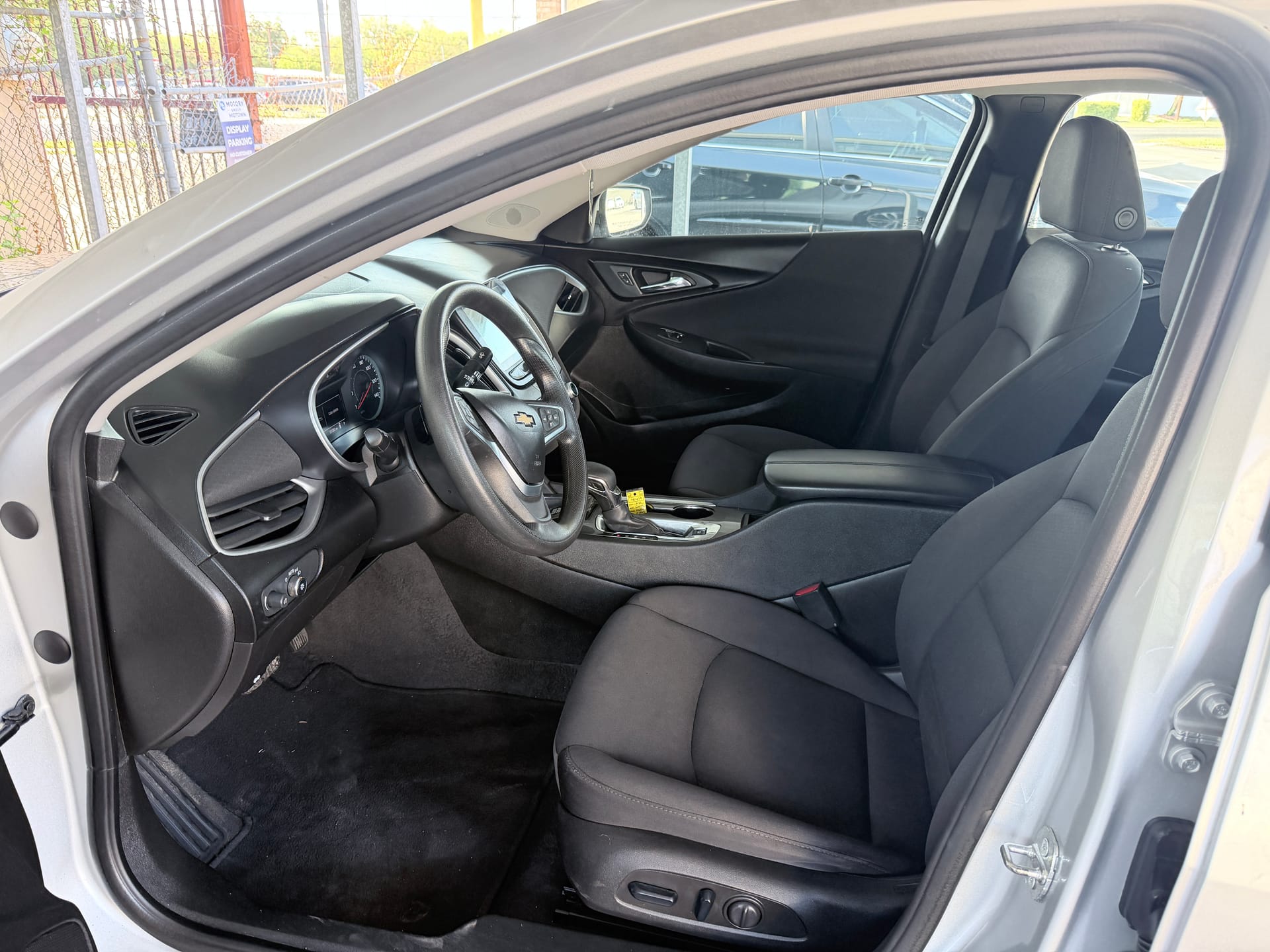 2022 CHEVROLET MALIBU - Gallery Image