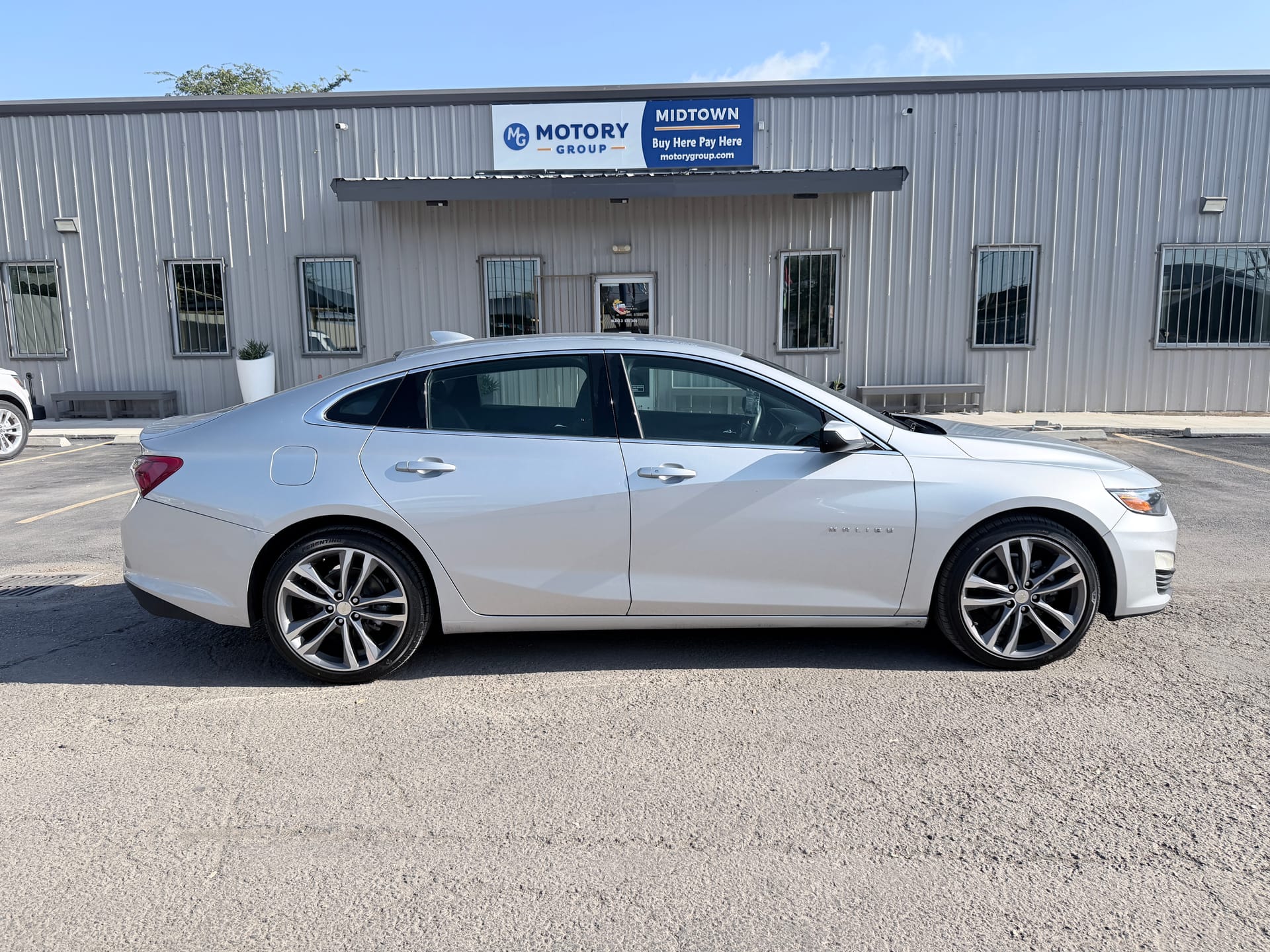 2022 CHEVROLET MALIBU - Gallery Image