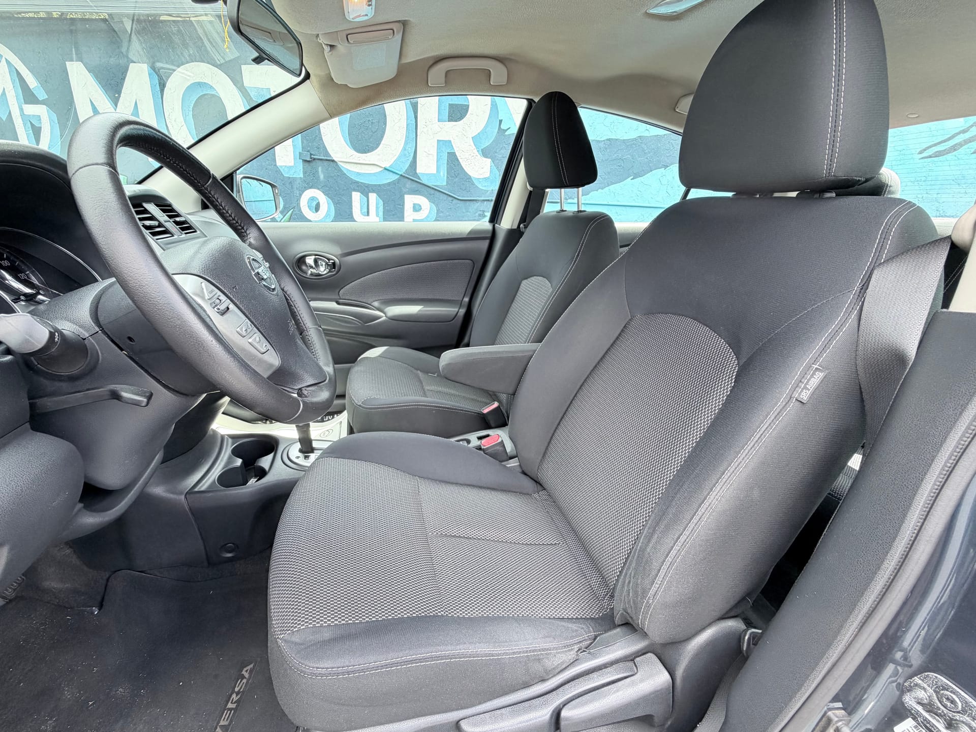 2016 NISSAN VERSA - Gallery Image