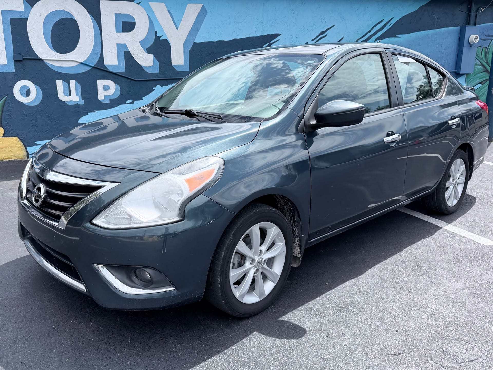 2016 NISSAN VERSA - Gallery Image