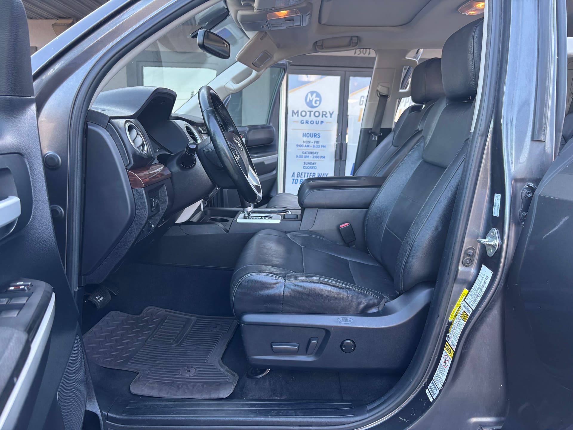 2015 TOYOTA TUNDRA - Gallery Image