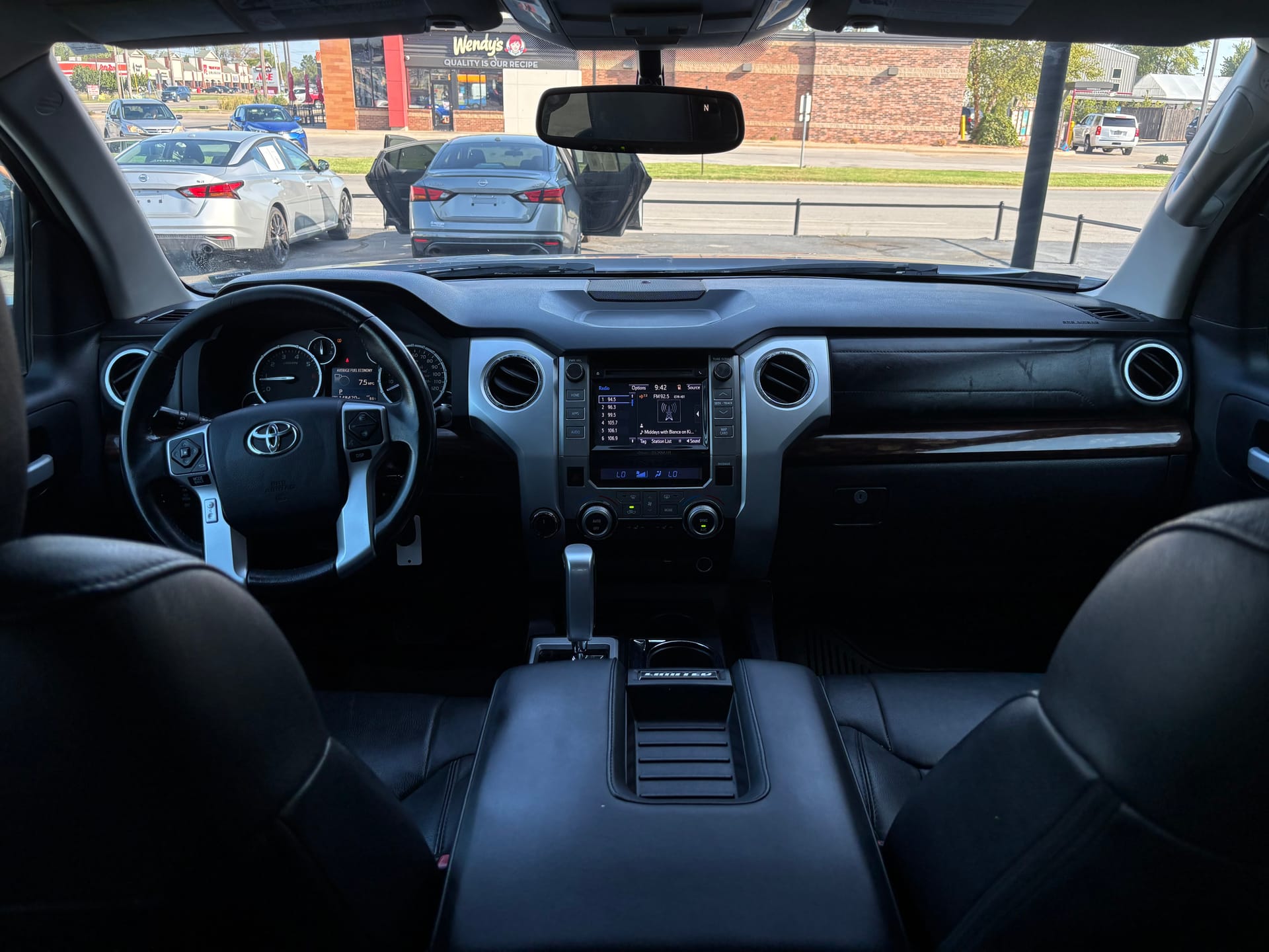 2015 TOYOTA TUNDRA - Gallery Image