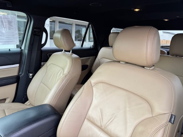 2017 FORD EXPLORER - Gallery Image