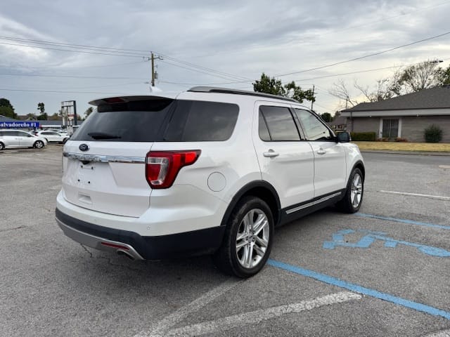 2017 FORD EXPLORER - Gallery Image
