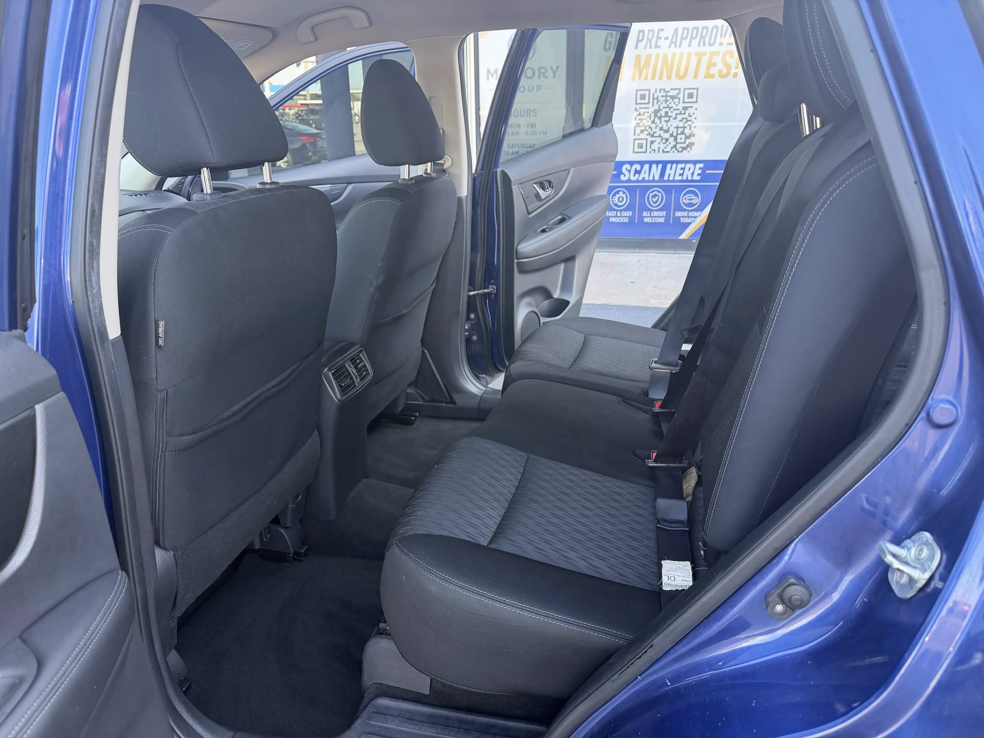 2018 NISSAN ROGUE - Gallery Image
