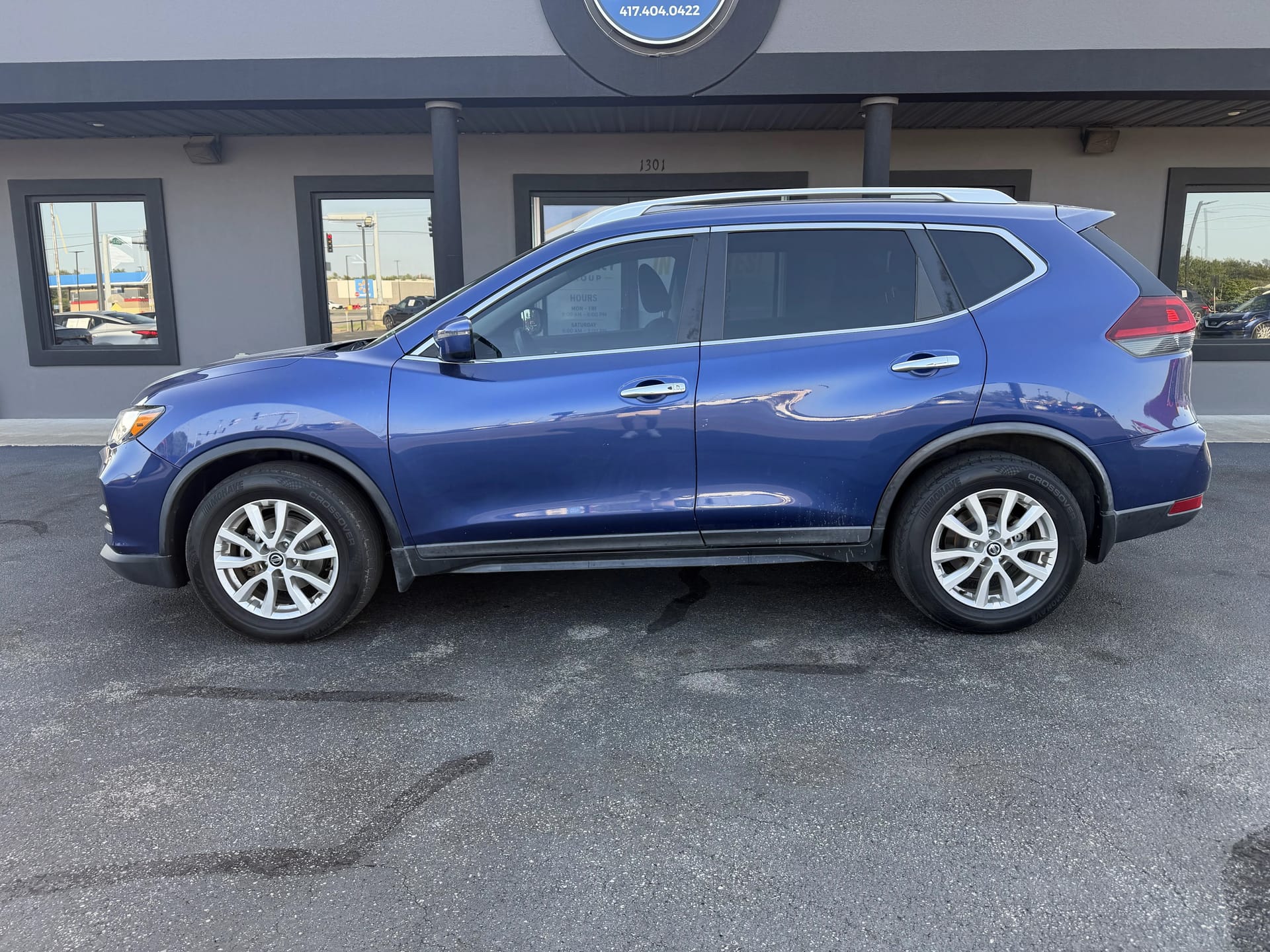 2018 NISSAN ROGUE - Gallery Image